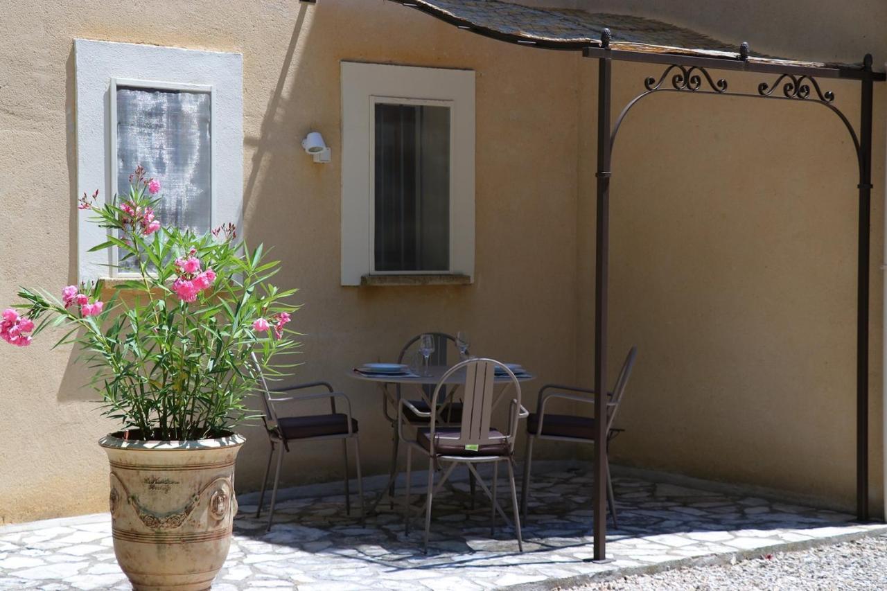 La Villa Du Petit Bois Les Lavandes Faucon  Exterior foto